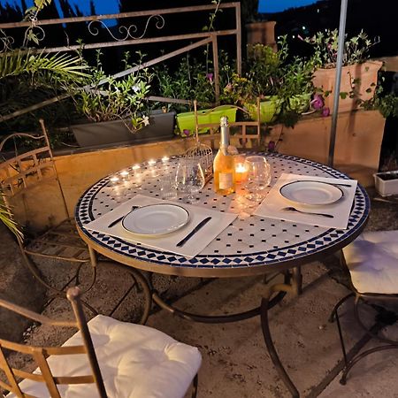 Love-Room Discret 40 M2 Bormes Les Mimosas Village Avec Terrasse Εξωτερικό φωτογραφία
