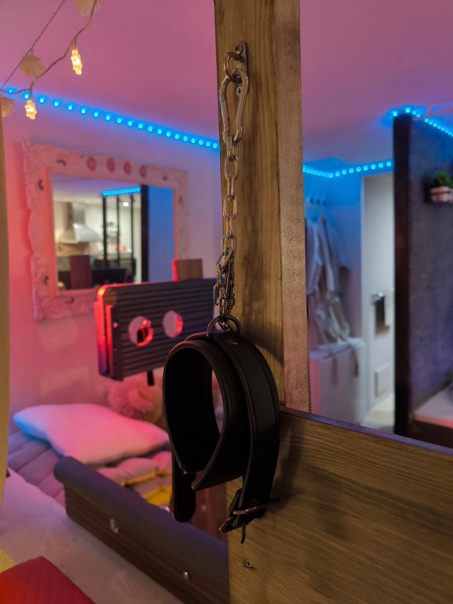 Love-Room Discret 40 M2 Bormes Les Mimosas Village Avec Terrasse Εξωτερικό φωτογραφία