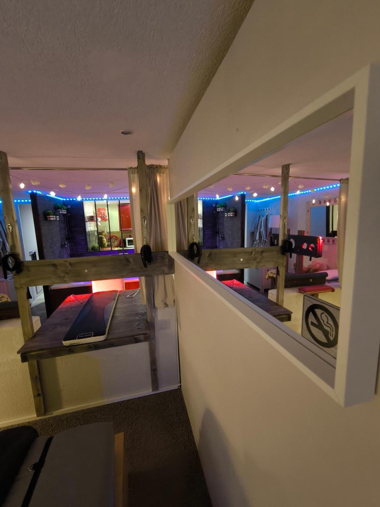 Love-Room Discret 40 M2 Bormes Les Mimosas Village Avec Terrasse Εξωτερικό φωτογραφία