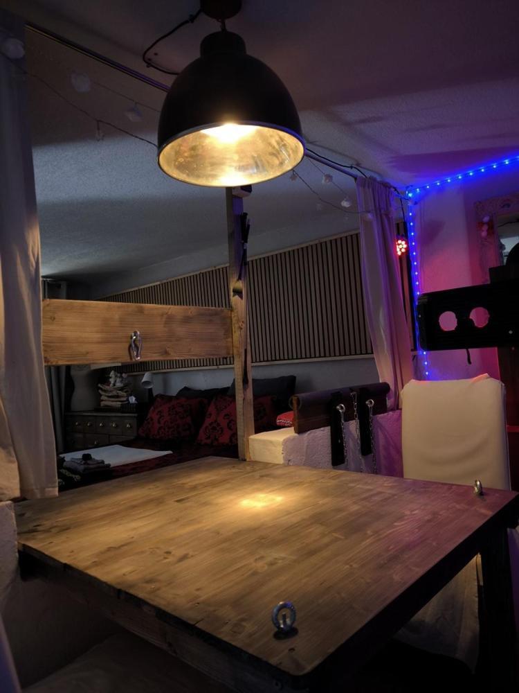 Love-Room Discret 40 M2 Bormes Les Mimosas Village Avec Terrasse Εξωτερικό φωτογραφία